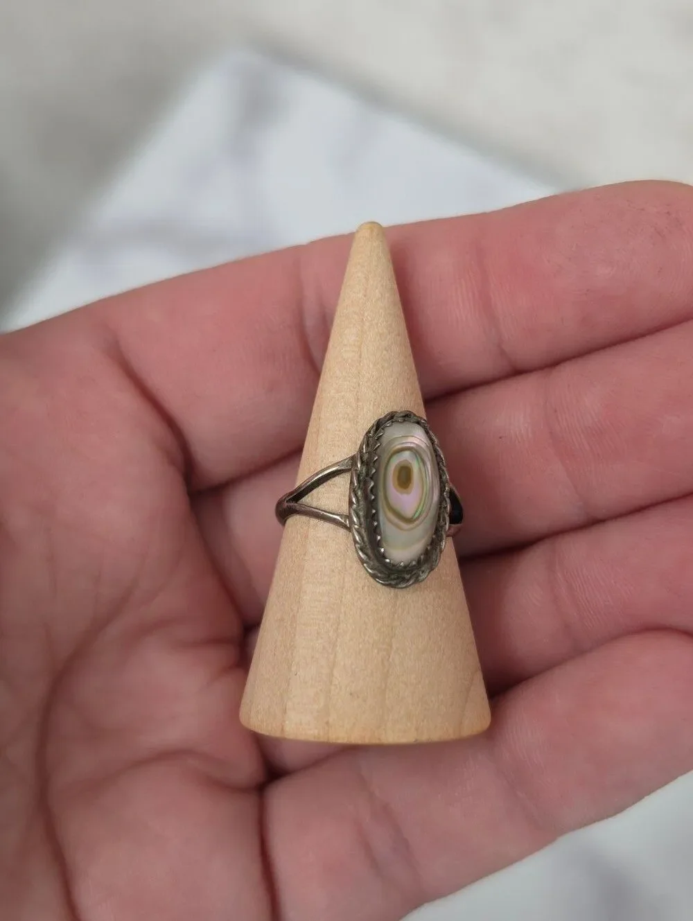 Vintage Sterling Silver Oval Abalone With Sawtooth Setting 925